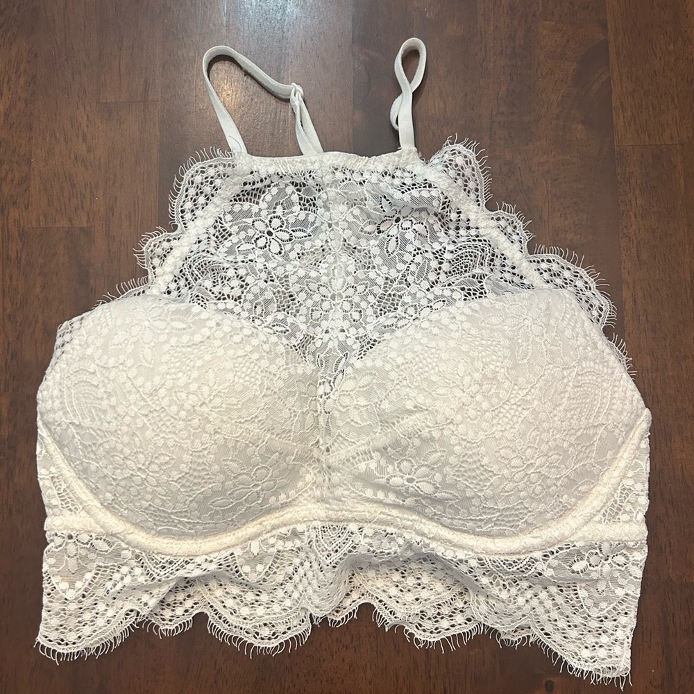 Pink Victoria’s Secret White Lace Halter Bralette Size Small